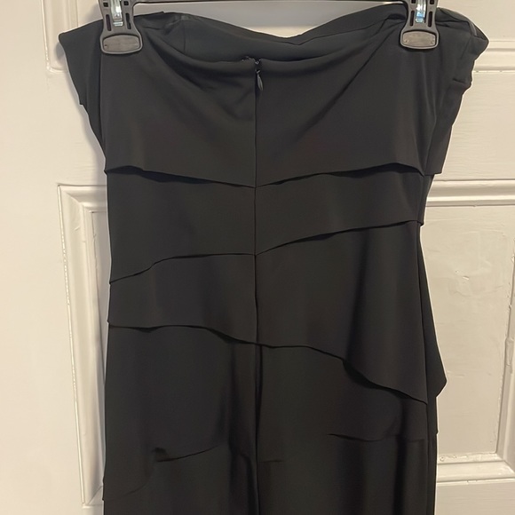 Black, strapless cocktail dress, size 4 - Picture 3 of 3